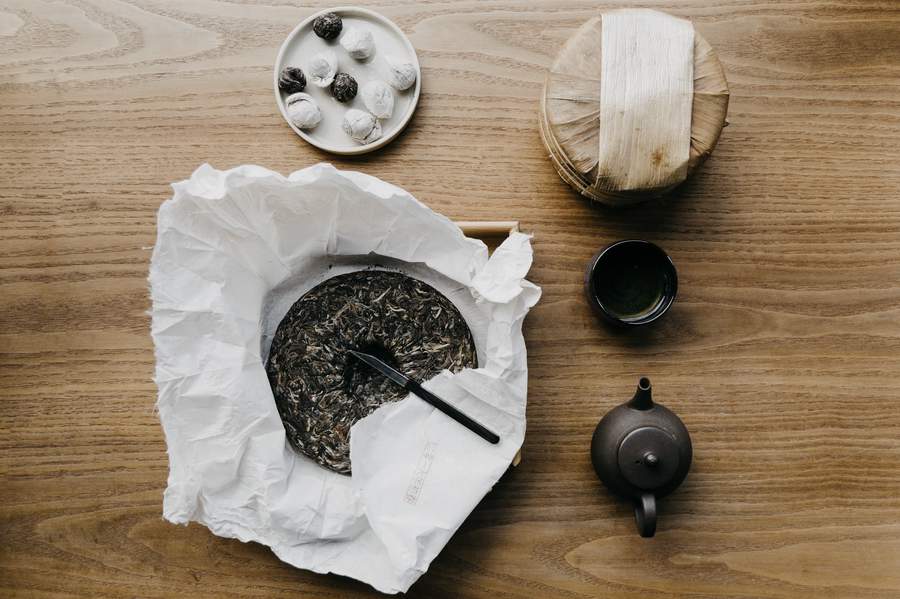 Zhao Zhou: Modern Tea Shop, Ancient Tea Leaves