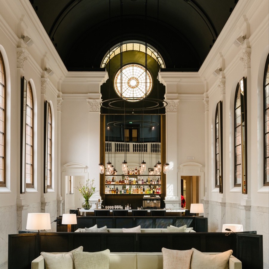 D.A.T.E.: Discover Antwerp Through Experience