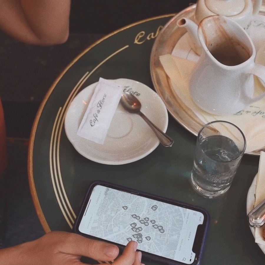 Giveaway: Discover Paris with Anna